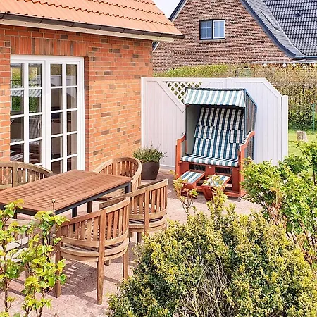 Holiday home Schaefchenhaus Nordstrand